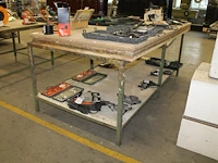 Werktafel 252 x 123 x 94 cm met metalen onderstel en onderplateau. let op! exclusief genummerde producten i... - afbeelding 2 van  2