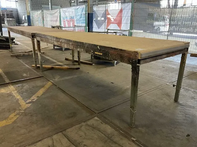 Werktafel (2x) - afbeelding 1 van  3