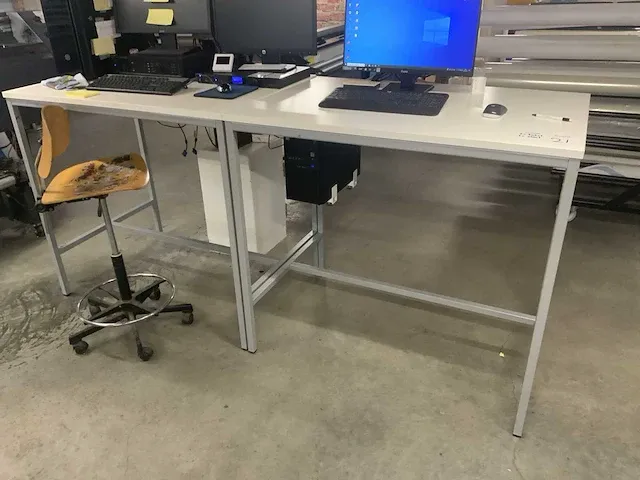 Werktafel (2x) - afbeelding 1 van  3