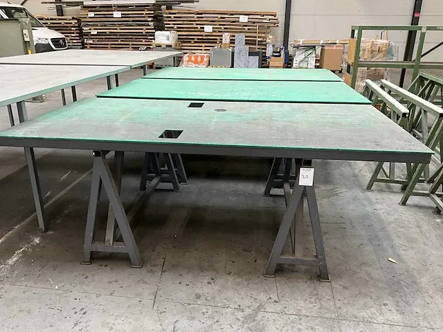 Werktafel (3x) - afbeelding 1 van  6