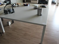 Werktafel afm. 160 x 160 x 74 cm - afbeelding 2 van  2