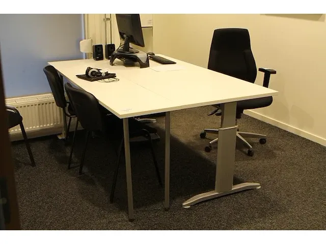Werktafel met aanzet. afmeting 180 x 120 cm. - afbeelding 1 van  2