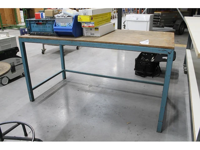 Werktafel met afmeting 150 x 75 x 78 cm. - afbeelding 2 van  2