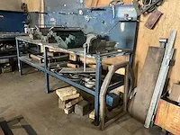 Werktafel met bankschroef - afbeelding 1 van  3