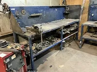Werktafel met bankschroef - afbeelding 2 van  3