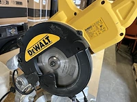 Werktafel met dewalt dws774-qs afkortzaag - afbeelding 8 van  10