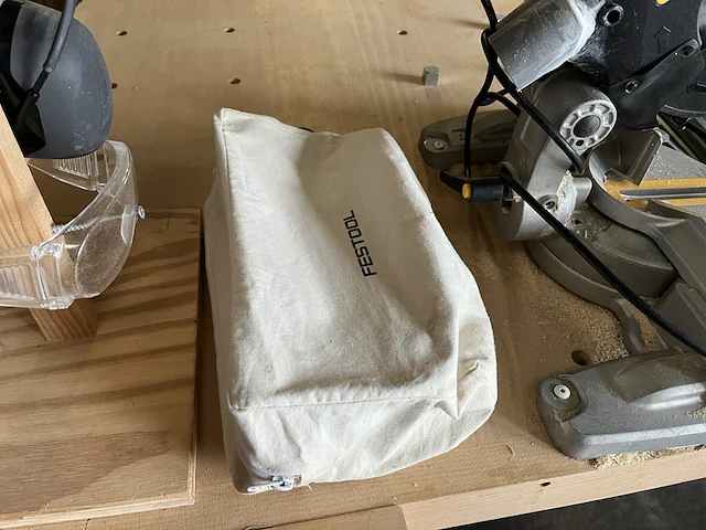 Werktafel met dewalt dws774-qs afkortzaag - afbeelding 10 van  10
