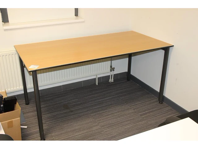 Werktafel met houtenblad 160 x 80 x 75 cm - afbeelding 2 van  2