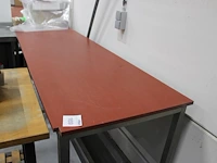 Werktafel met kunststof blad en rvs onderstel wijdeven & zn. afmeting 250 x 70 x 90 cm. let op: klein hoekj... - afbeelding 1 van  3