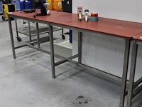 Werktafel met kunststof blad en rvs onderstel wijdeven & zn. afmeting 250 x 70 x 90 cm. - afbeelding 2 van  2