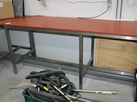 Werktafel met kunststof blad en rvs onderstel wijdeven & zn. afmeting 250 x 70 x 90 cm. - afbeelding 2 van  2