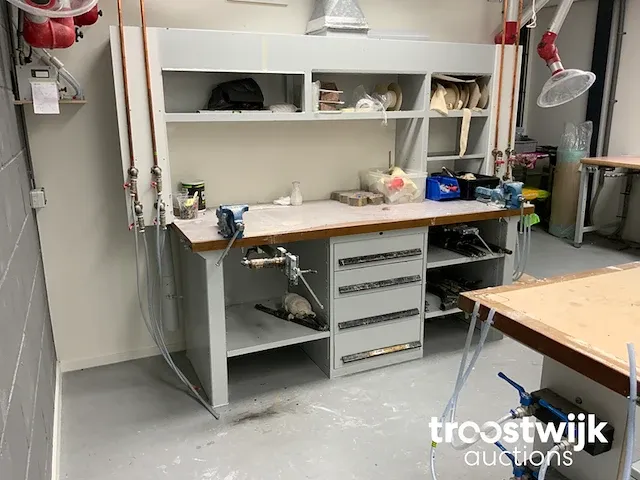 Werktafel met ladekast - afbeelding 1 van  8