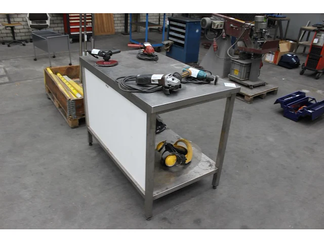 Werktafel met onderplateau en afmeting 120 x 70 x 89 cm. - afbeelding 2 van  2