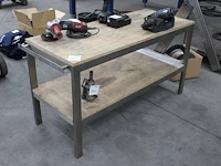 Werktafel met onderplateau en afmeting 130 x 53 x 71 cm. - afbeelding 1 van  2