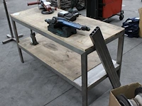 Werktafel met onderplateau en afmeting 130 x 53 x 71 cm. - afbeelding 2 van  2