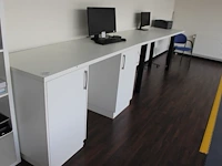 Werktafel met twee onderkasten afm. 175 x 70 x 95 cm - afbeelding 1 van  3