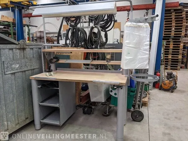 Werktafel met verlichting ergo swiss - afbeelding 1 van  9
