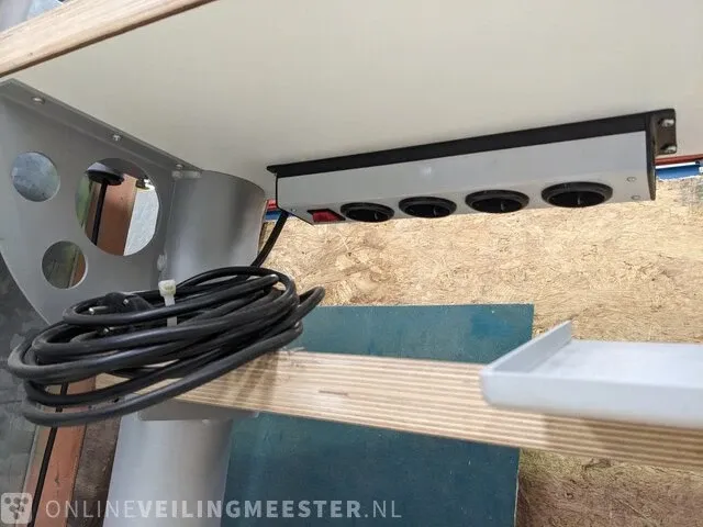 Werktafel met verlichting ergo swiss - afbeelding 9 van  9