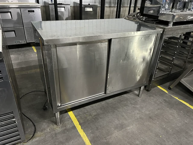 Werktafel schuifdeurkast electrolux professional - afbeelding 1 van  3
