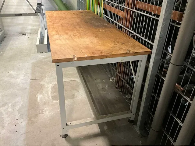 Werktafel - afbeelding 2 van  2