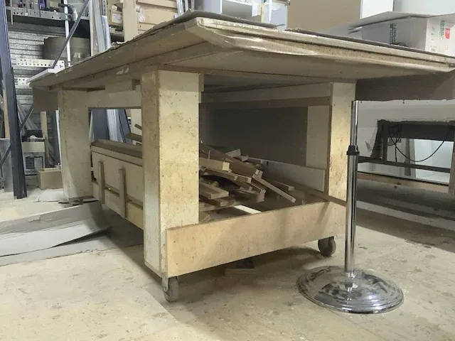 Werktafel - afbeelding 1 van  2