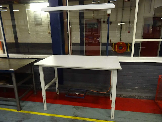 Werktafel - afbeelding 1 van  3