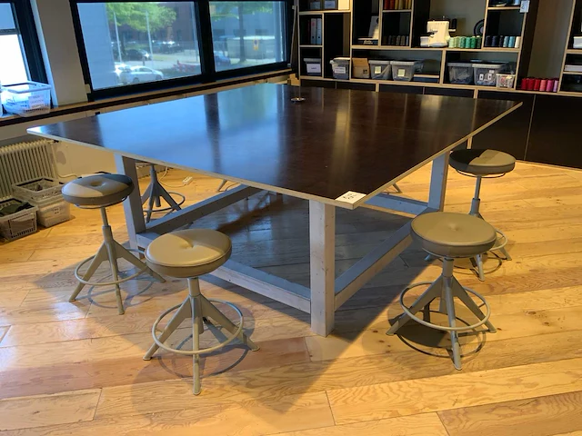 Werktafel - afbeelding 1 van  4
