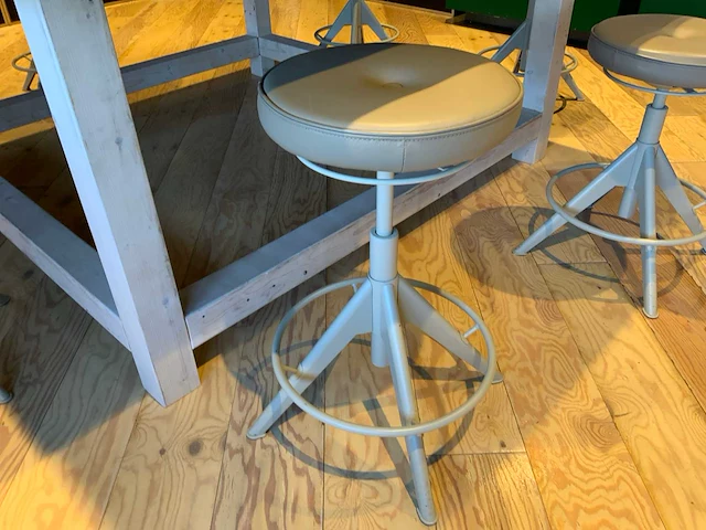 Werktafel - afbeelding 4 van  4