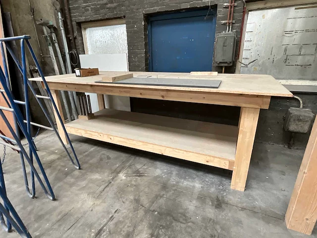 Werktafel - afbeelding 1 van  2