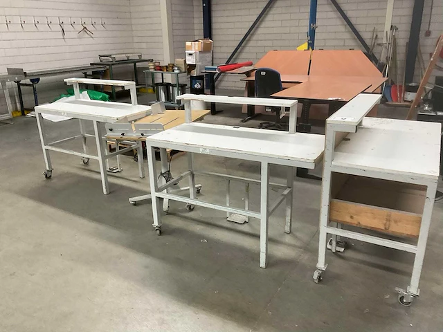 Werktafels en triltafel (4x) - afbeelding 2 van  3