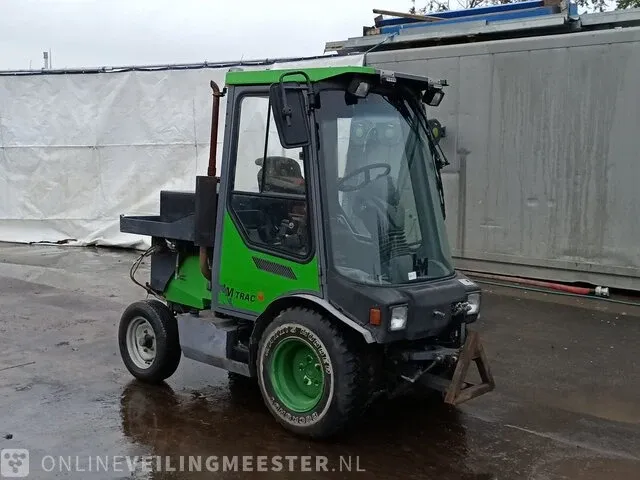 Werktuigdrager lm trac, 286, bouwjaar 2010 - afbeelding 1 van  27