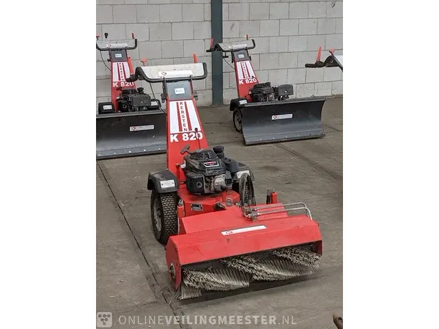 Werktuigdrager met front veeg aanbouwdeel kersten, k820 pro, 2012 - afbeelding 1 van  18