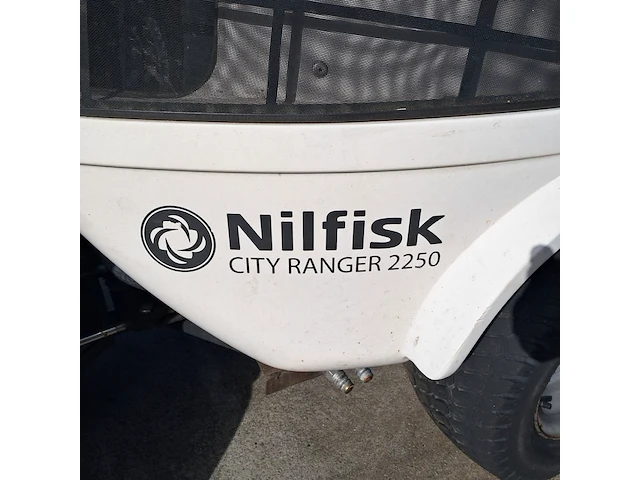 Werktuigdrager met onkruidbrander nilfisk, city ranger 2250, 2016 - afbeelding 11 van  49