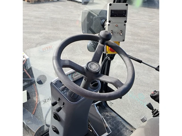Werktuigdrager met onkruidbrander nilfisk, city ranger 2250, 2016 - afbeelding 16 van  49