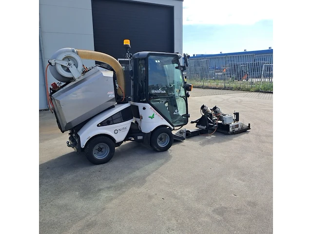 Werktuigdrager met onkruidbrander nilfisk, city ranger 2250, 2016 - afbeelding 12 van  49