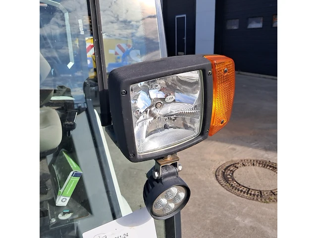 Werktuigdrager met onkruidbrander nilfisk, city ranger 2250, 2016 - afbeelding 33 van  49