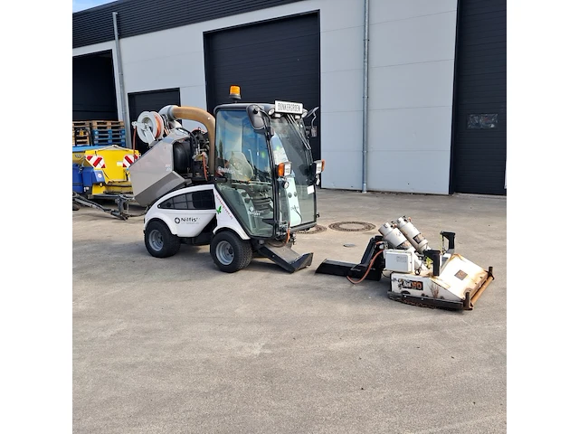 Werktuigdrager met onkruidbrander nilfisk, city ranger 2250, 2016 - afbeelding 23 van  49