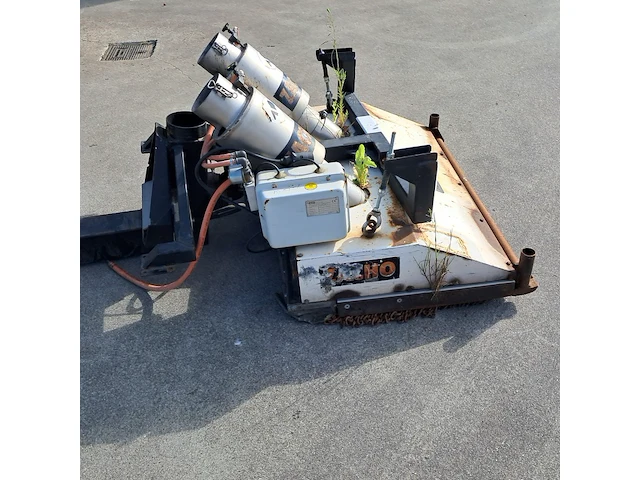 Werktuigdrager met onkruidbrander nilfisk, city ranger 2250, 2016 - afbeelding 36 van  49
