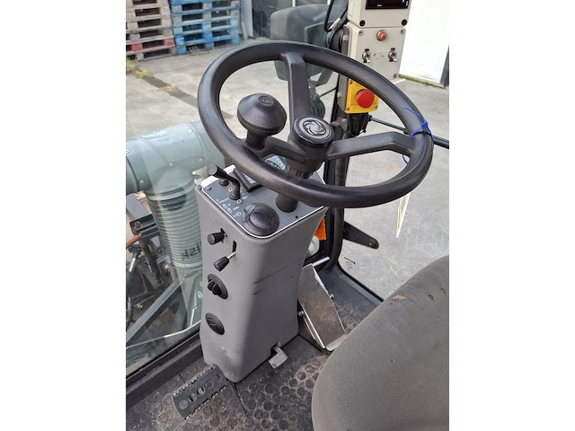 Werktuigdrager met onkruidbrander, nilfisk, fv2250, 2017 - afbeelding 3 van  36