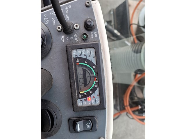 Werktuigdrager met onkruidbrander, nilfisk, fv2250, 2017 - afbeelding 4 van  36