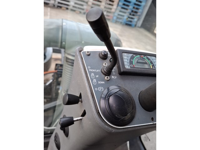 Werktuigdrager met onkruidbrander, nilfisk, fv2250, 2017 - afbeelding 5 van  36