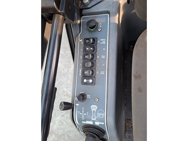 Werktuigdrager met onkruidbrander, nilfisk, fv2250, 2017 - afbeelding 13 van  36