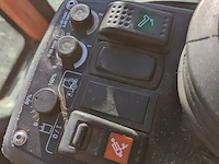 Werktuigendrager met kantensteker en borstel max holder, 212, bouwjaar 2015 - afbeelding 11 van  43