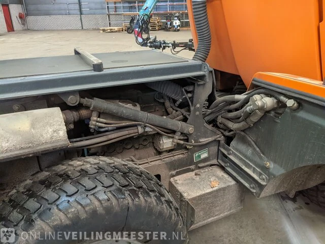 Werktuigendrager met kantensteker en borstel max holder, 212, bouwjaar 2015 - afbeelding 28 van  43