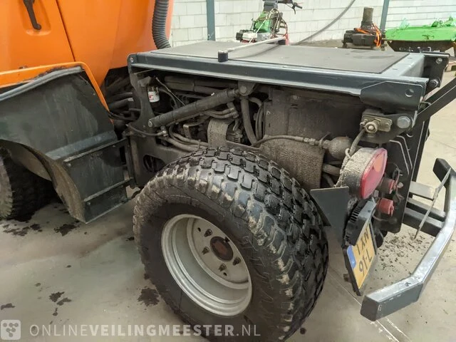 Werktuigendrager met kantensteker en borstel max holder, 212, bouwjaar 2015 - afbeelding 30 van  43