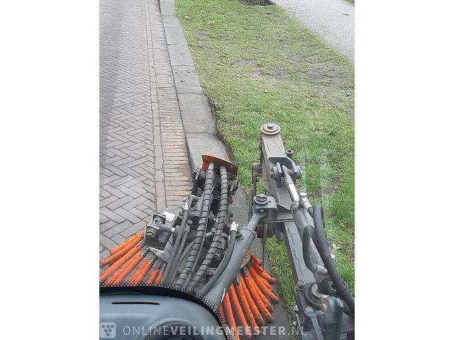 Werktuigendrager met kantensteker en borstel max holder, 212, bouwjaar 2015 - afbeelding 36 van  43