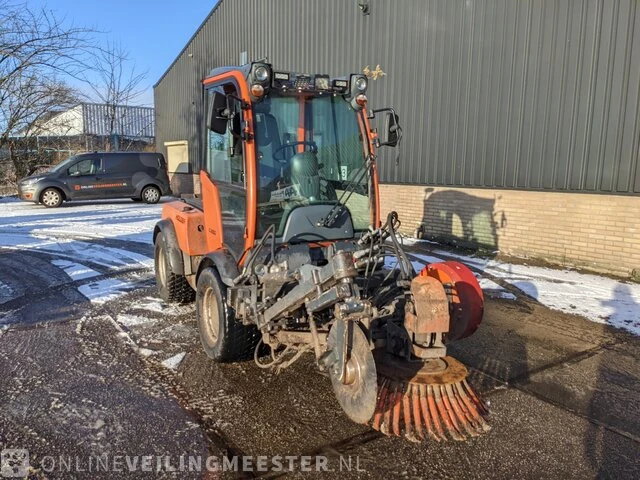 Werktuigendrager met kantensteker en borstel max holder, 212, bouwjaar 2015 - afbeelding 42 van  43