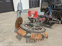 Werktuigendrager nimos, dh-trac okb-70 met veger- en kantensnijder, bouwjaar 2012 | 741h. | t-83-bzr - afbeelding 3 van  37