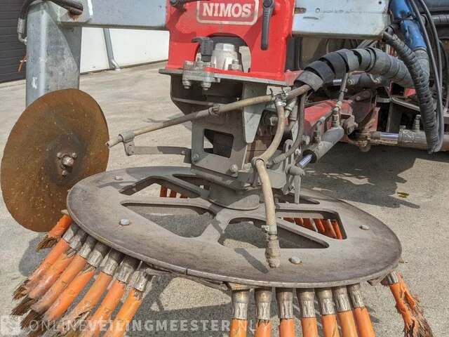 Werktuigendrager nimos, dh-trac okb-70 met veger- en kantensnijder, bouwjaar 2012 | 741h. | t-83-bzr - afbeelding 6 van  37