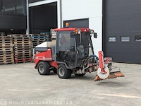 Werktuigendrager nimos, dh-trac okb-70 met veger- en kantensnijder, bouwjaar 2012 | 741h. | t-83-bzr - afbeelding 12 van  37